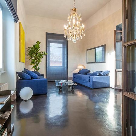 Iconic Apartment With Unique Colosseum View Рим Екстериор снимка
