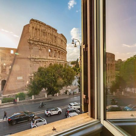 Iconic Apartment With Unique Colosseum View Рим Екстериор снимка