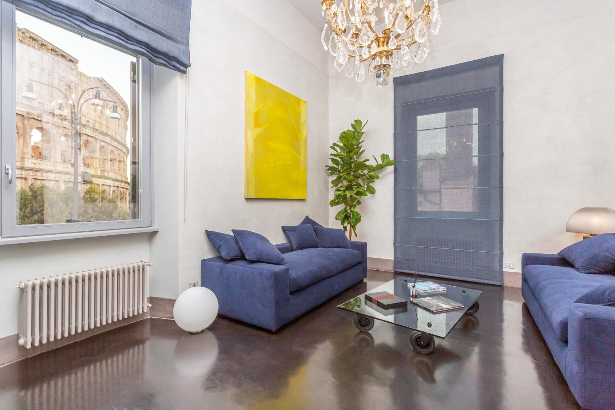 Iconic Apartment With Unique Colosseum View Рим Екстериор снимка